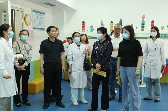 省卫健委来我院对新泰0-6岁儿童孤独症（ASD）筛查干预项目进行调研 